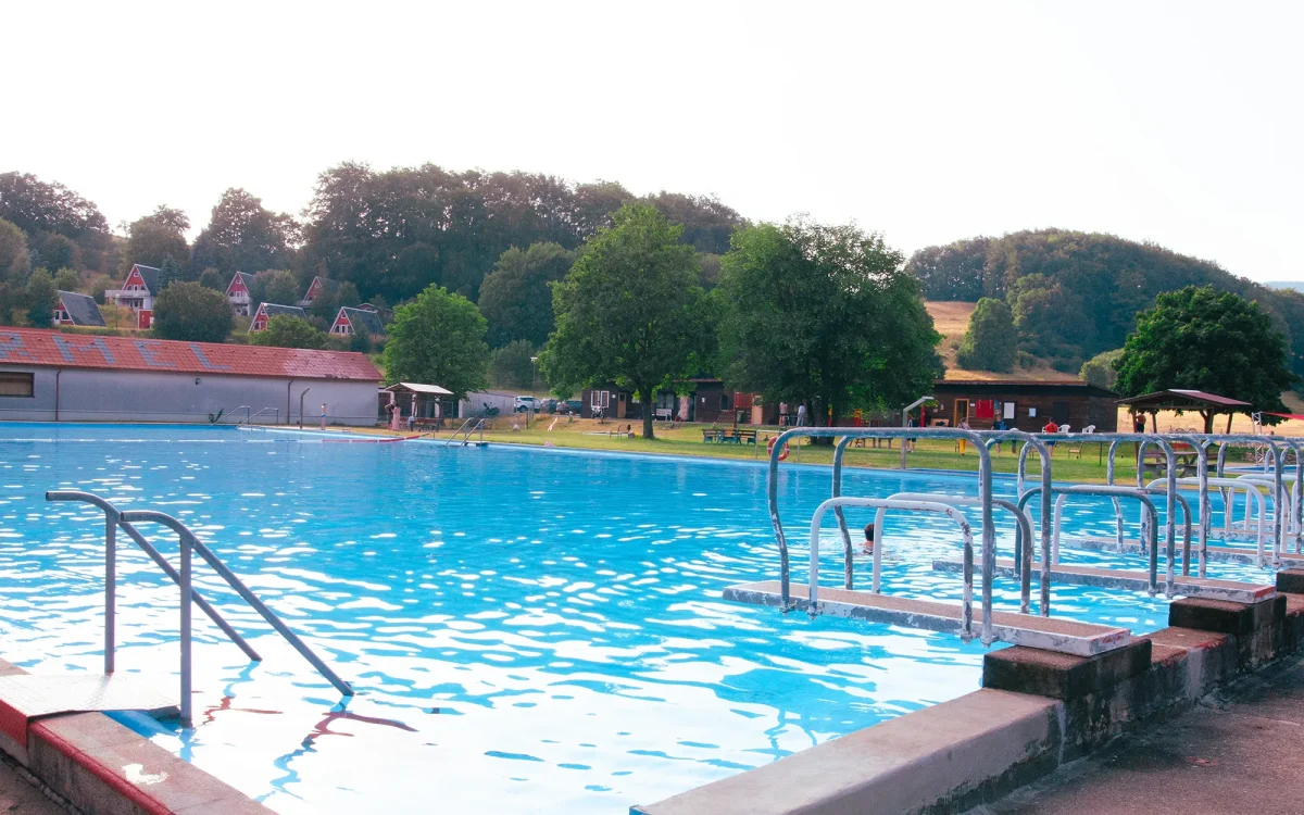 Schwimmbad Rauenstein